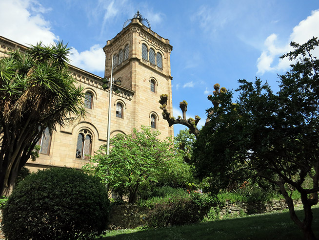 Universiteit van Barcelona - Klok