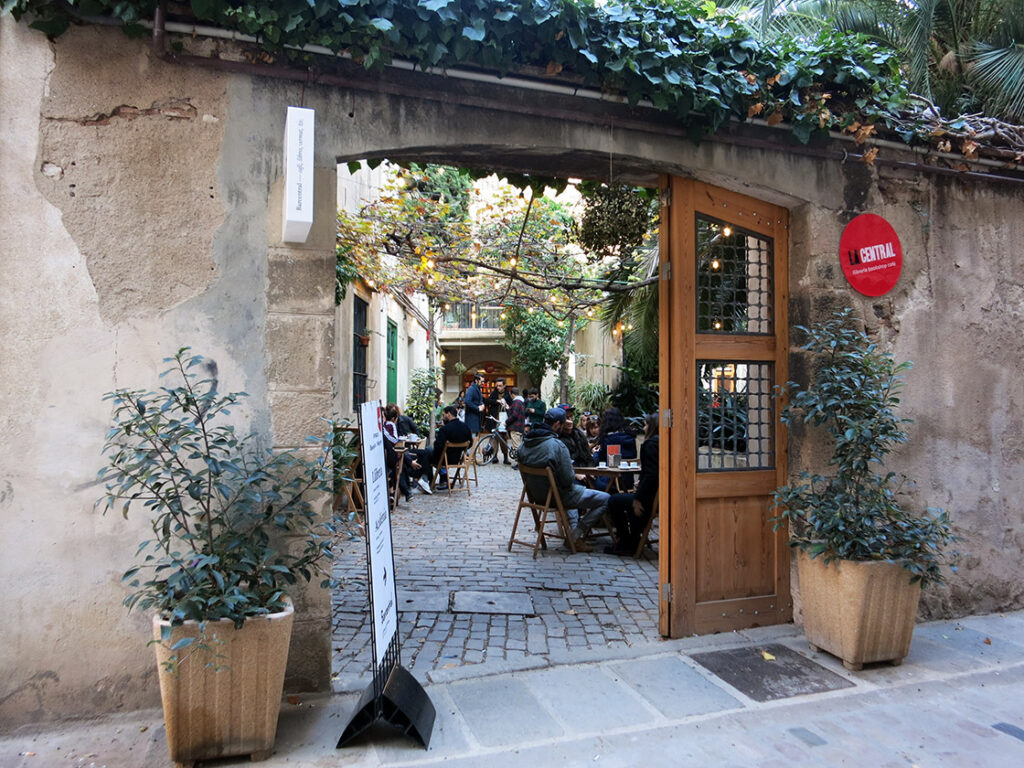 Barcelona hotspots - Bar de la Central